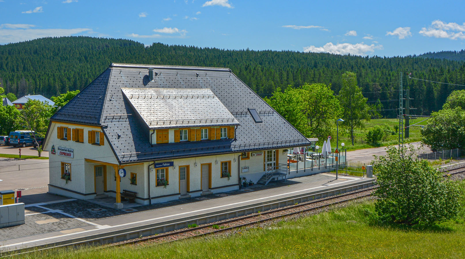 Expresso_Außenansicht_Bhf_web